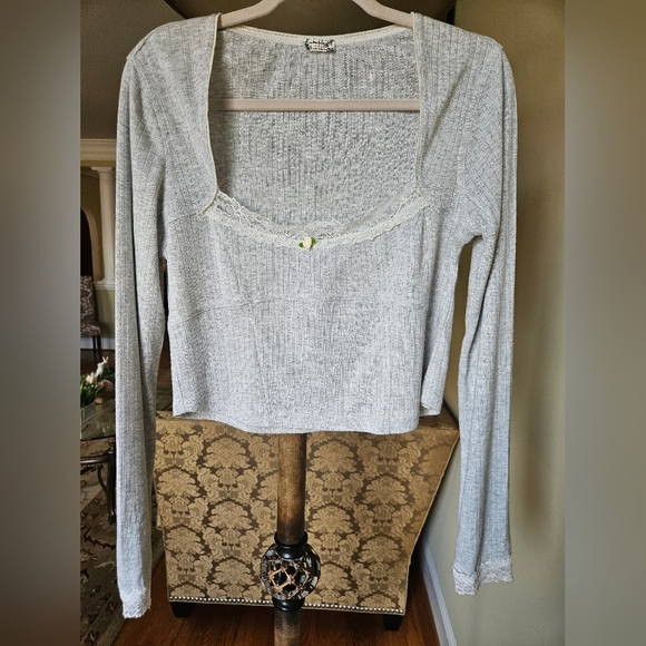 NWOT Free People Intimately long sleeve top with lace details in gray - Picture 15 of 15